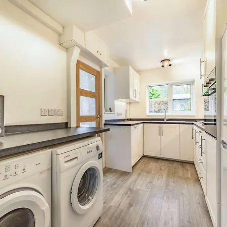 3 Bed In 84638