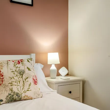 3 Bed In Oc-84638