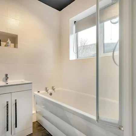 3 Bed In Oc-84638